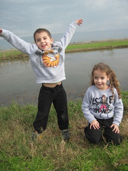 Children at KKL-JNF Hula Lake Park. Photo: Yoav Devir.