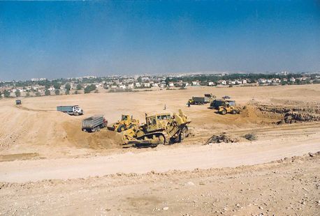 Reclaiming land for immigrant neighborhoods in Beersheba, 1990. KKL-JNF Photo Archive