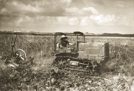 Tractor in the Jezreel Valley. KKL-JNF Photo Archive