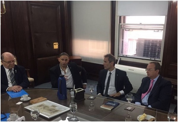 Agreement was successfull conclusion between Vice Chairman Hernán Felman and Argentinian Rabbi Sergio Bergman, in cooperation with executive members of KKL Argentina and the BAMÁ Foundation, with the aim of conducting the first pilot test in an Argentinian school in November. Photo: courtesy of KKL Argentina