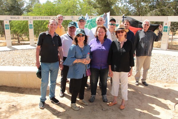 Group photo. Photo: Yoav Devir