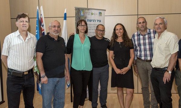 L-R: With Prof. Asher Brenner, Prof. Roni Wallach, Prof. Ana Deletic, Dr. Yaron Zinger & Dalia Tal