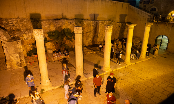 The "Cardo" complex in the Jewish Quarter of the Old City. (Photo: Yoni Sheffer, KKL-JNF Photo Archive)