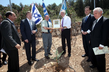Prime Minister Papandreou at the Grove of Nations. Photo: KKL-JNF Photo Archive