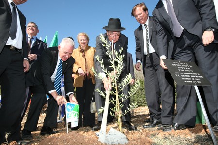 President Napolitano at the Grove of Nations. Photo: KKL-JNF Photo Archive