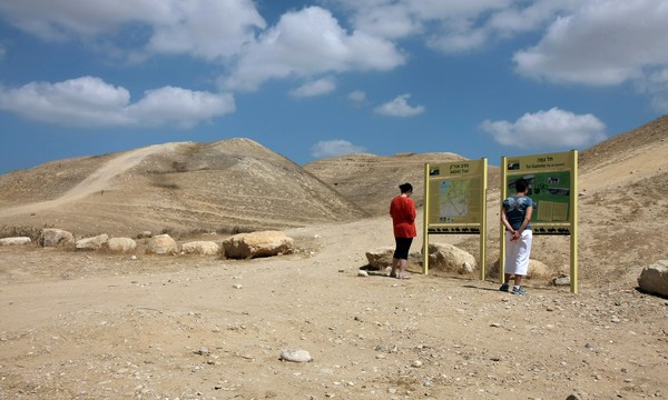 ANZAC signage at Tel Gama. Photo: Yakov Shkolnik, KKL-JNF Photo Archive