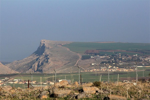 Mount Arbel. Photo: Yaakov Shkolnik, KKL-JNF Photo Archive