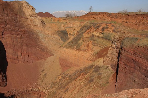 The colorful quarry at Mount Odem. Photo: Yaakov Shkolnik