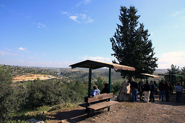 Photograph: Yaakov Shkolnik