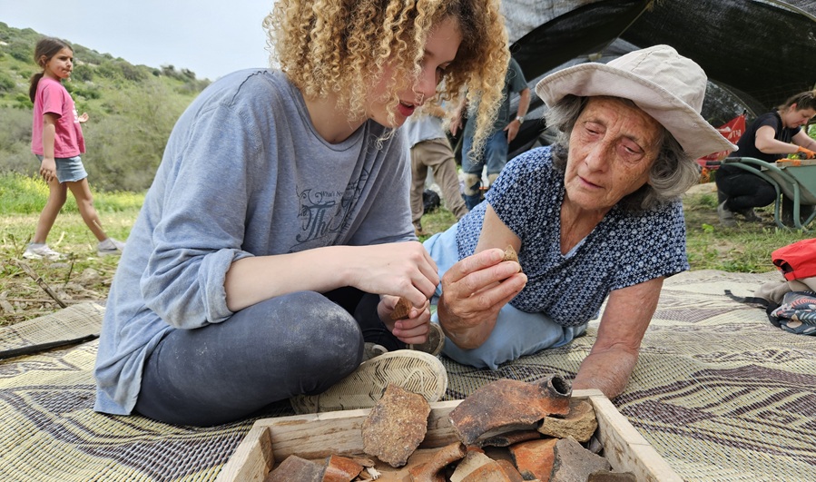 Participants in the community and educational excavation at Huqoq