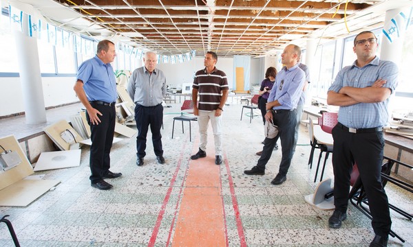 KKL-JNF officials visiting the Beit Lavon Building. Photo: KKL-JNF Archive