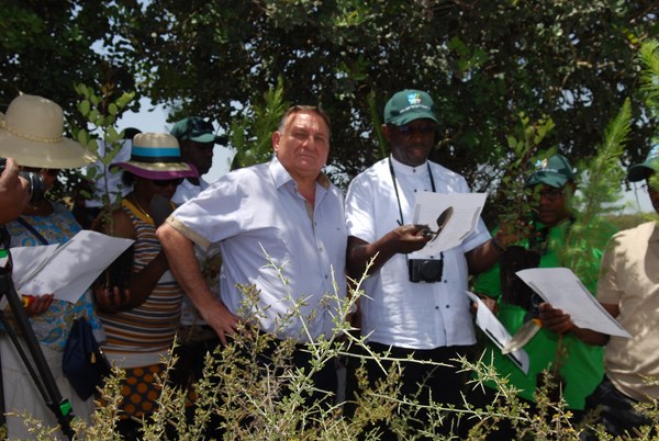 Reciting the Planter's Prayer at the tree planting site at the Golani Junction. Photo: Dennis Zinn