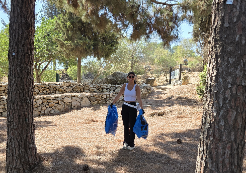 Seedling thinning in Sataf Forest. Photo: KKL-JNF Photo Archive
